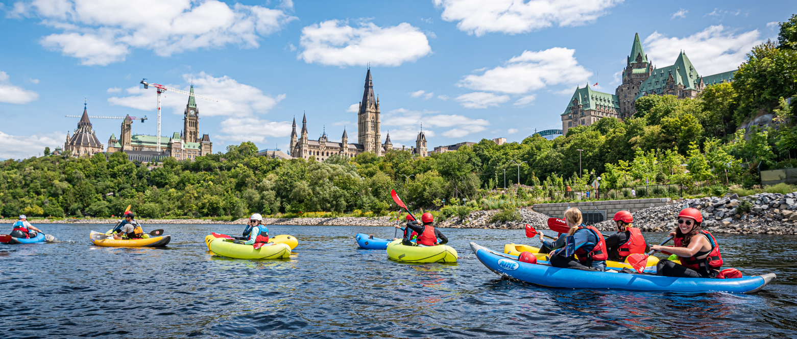 Experiential learning program on the Ottawa River in the city