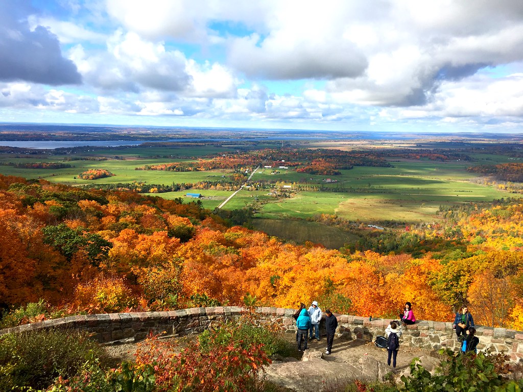 Hikes and trails located in Gatineau Park